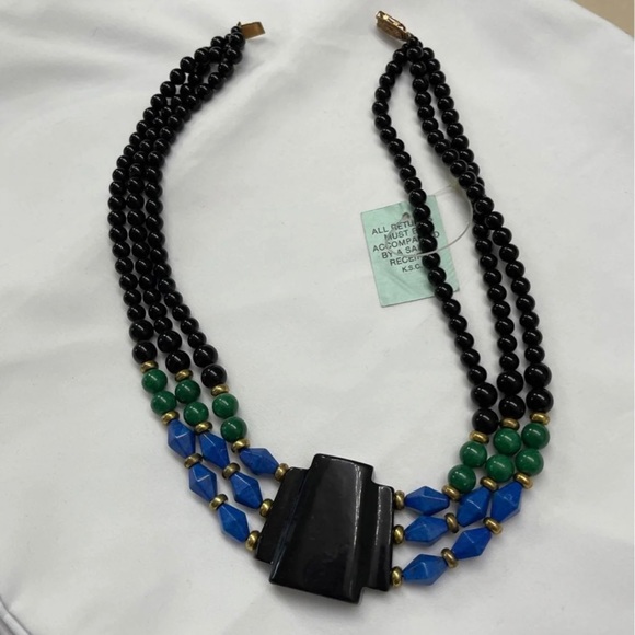 Women’s Necklace (NWT) - Picture 2 of 6